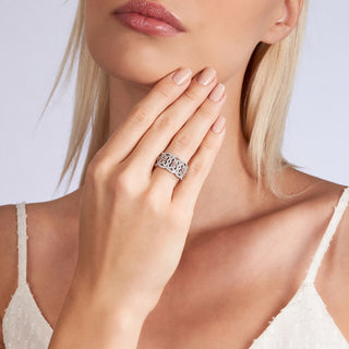 Kimberley Ivana Ring